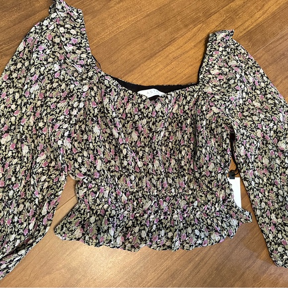 Astr The Label - Elva Bkack Fuchsia Top - Picture 7 of 10